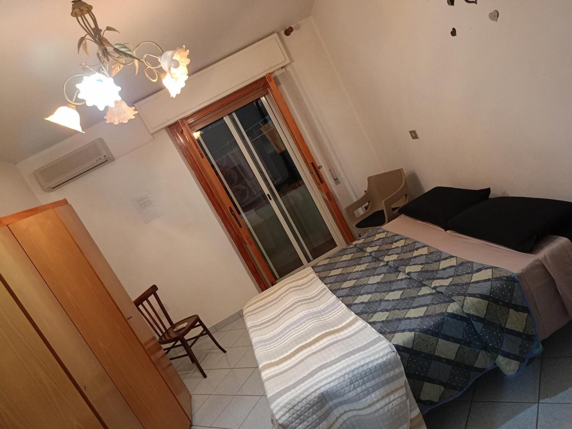 Appartamento Santa Giusta Buitenkant foto