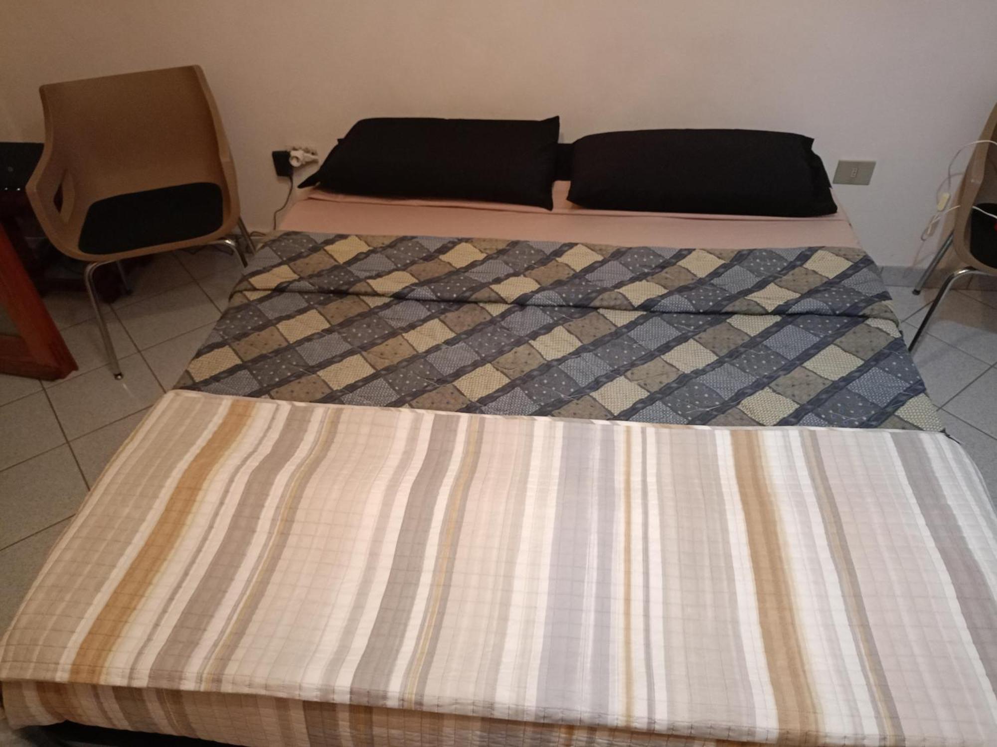 Appartamento Santa Giusta Buitenkant foto