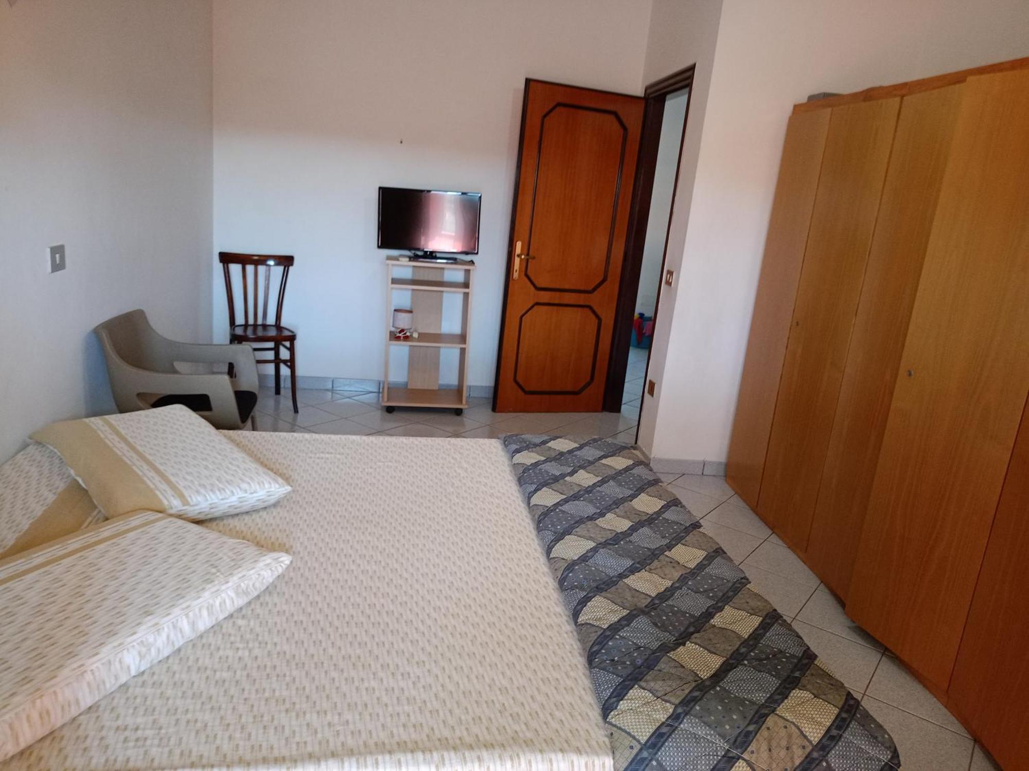 Appartamento Santa Giusta Buitenkant foto
