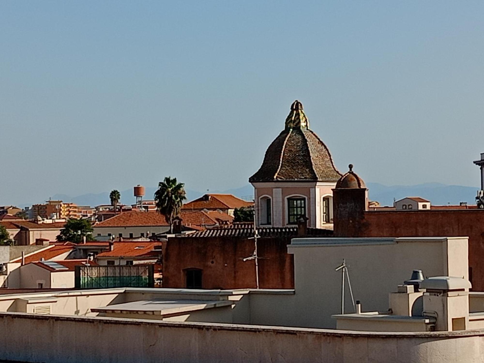 Appartamento Santa Giusta Buitenkant foto