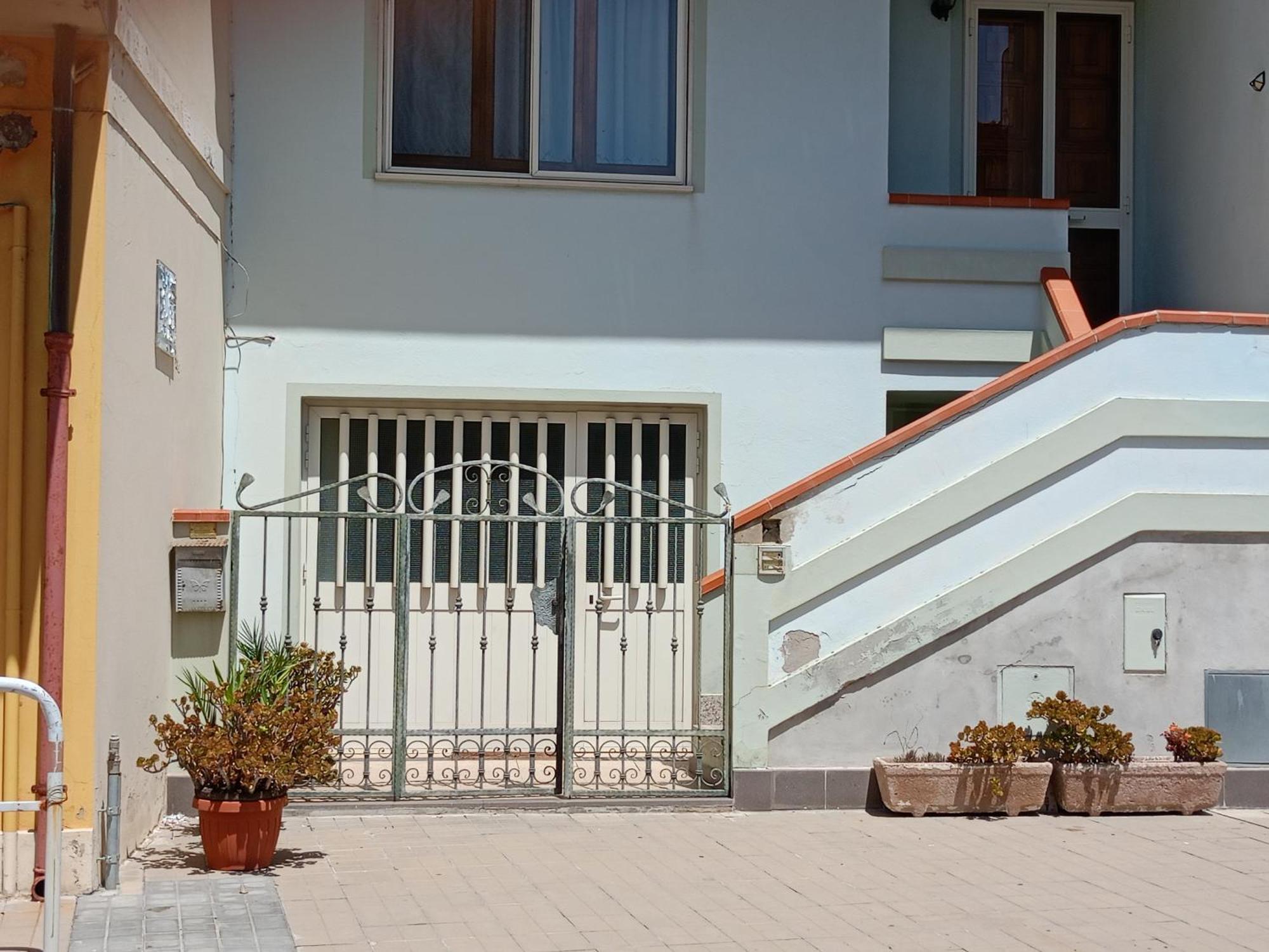 Appartamento Santa Giusta Buitenkant foto