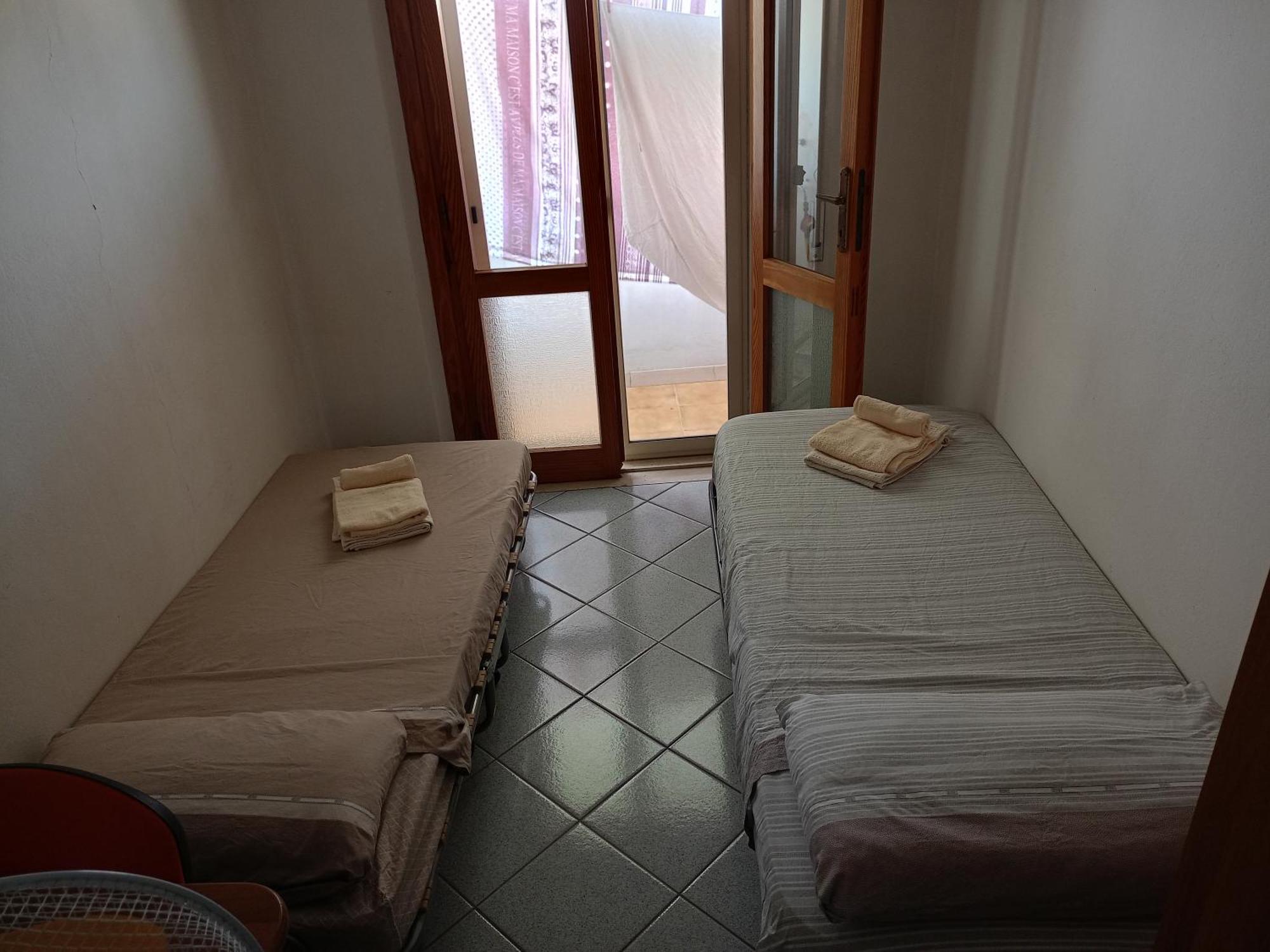 Appartamento Santa Giusta Buitenkant foto