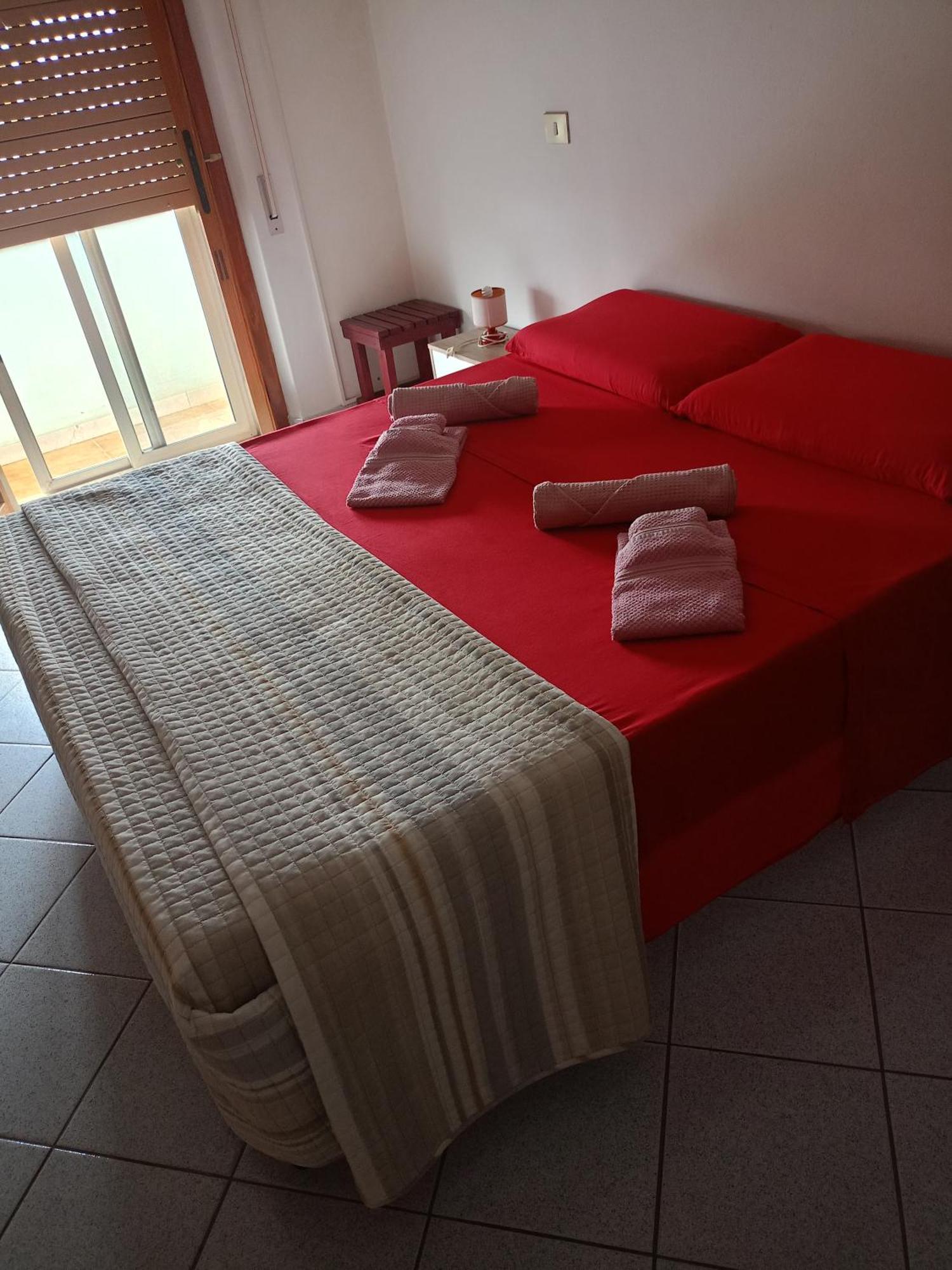 Appartamento Santa Giusta Buitenkant foto